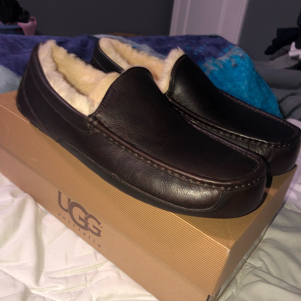 Ugg Men’s Slippers/Loafers